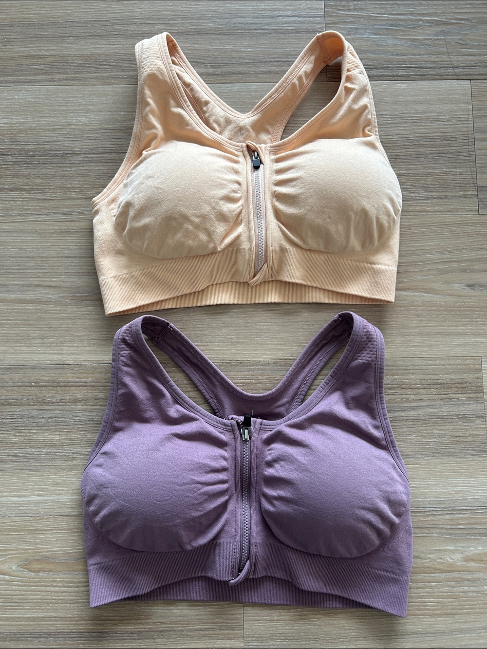 Front-Zip Seamless Sports Bra - beige & mauve